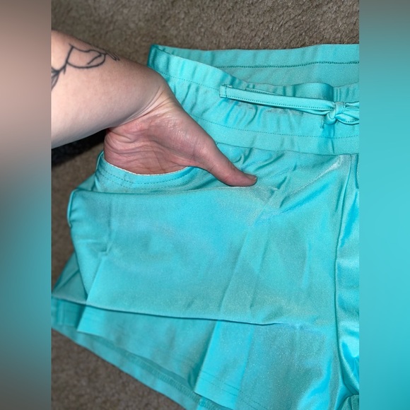 NWT! 🐬 Hodo Sports Aqua Lined Shorts, size M 🐬 - Picture 9 of 9